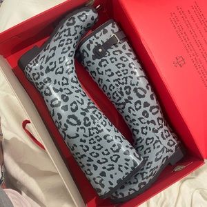 Hunter Original Leopard Print Refined Tall Waterproof Rain and Snow Boots Size 9